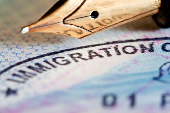 美国移民局更新绿卡政策